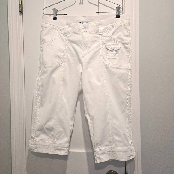 Lee Easy Fit White Skimmers - EUC - Size 12 - Relaxed Fit Waist - White - Picture 1 of 13